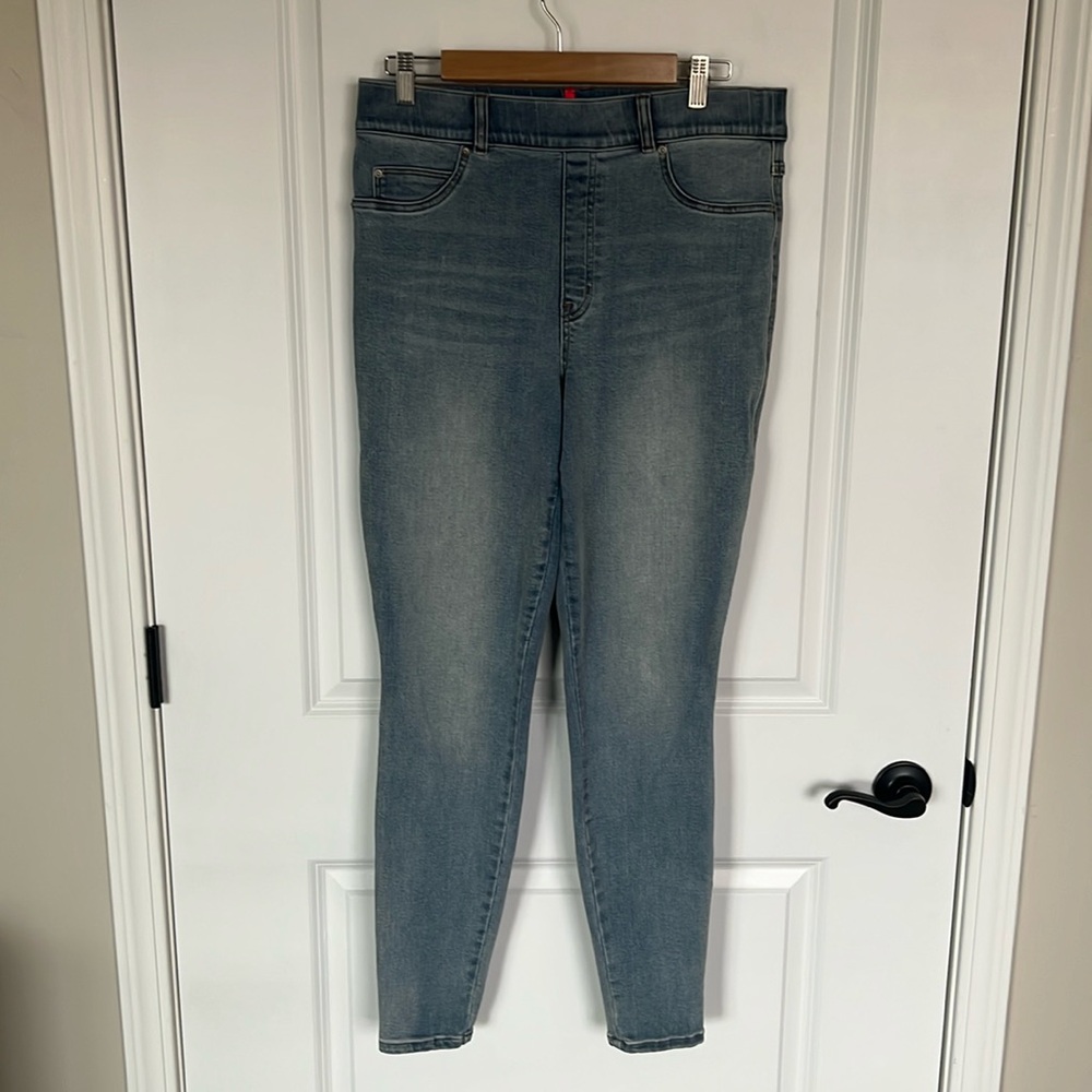 SPANX 20275T Ankle Skinny Jeans Light Blue Wash Denim.